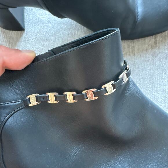 $1,100 Salvatore Ferragamo Ghila black leather ankle boots - Picture 5 of 8